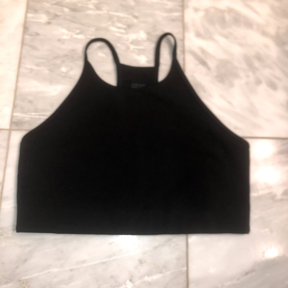 Girlfriend Collective Crop - Picture 3 of 7